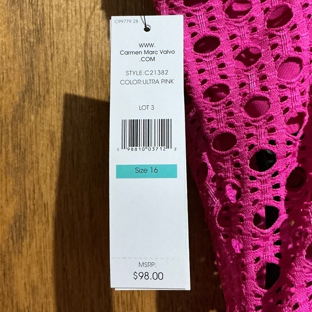 Carmen Marc Valvo Ultra Pink Crochet Overlay One Piece Swimsuit Size 16 - NWT - Picture 5 of 6